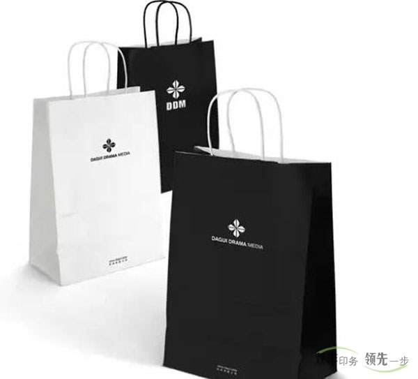 常用手提袋印刷材質(zhì)的優(yōu)缺點(diǎn)？